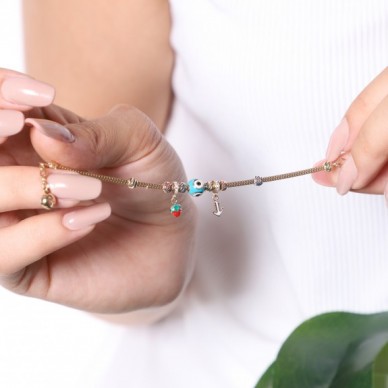 Çilek Figürlü Nazar 14K Altın Çocuk Bileklik