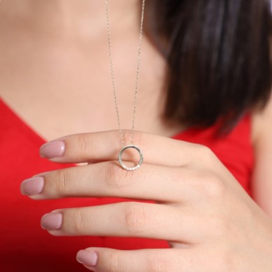 Taş Detaylı Zarif Çember 14K Altın Kolye