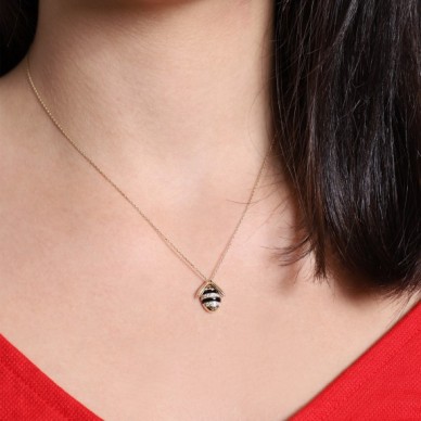 Siyah Mineli Taşlı Arı 14K Altın Kolye