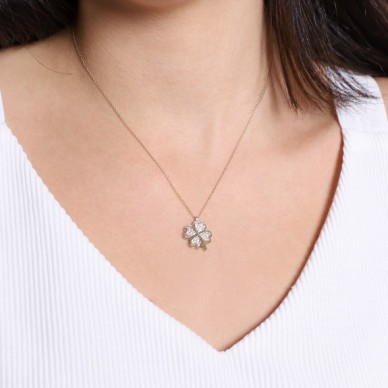 Sallantılı Yonca Şans 14K Altın Kolye