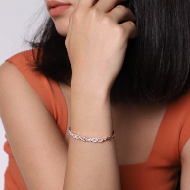 Baget Taşlı Oktagon 14K Altın Kelepçe