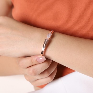 Lavinia 14K Altın Kelepçe