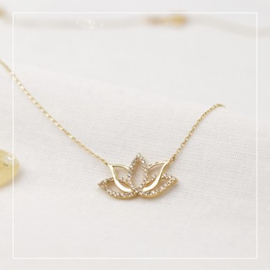 Nilüfer Çiçeği 14K Altın Kolye